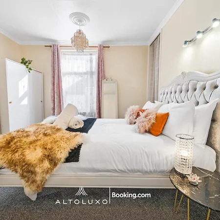 Modern Minutes From Temple Meads By Altoluxo *