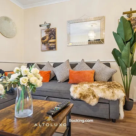 Modern Minutes From Temple Meads By Altoluxo Bristol