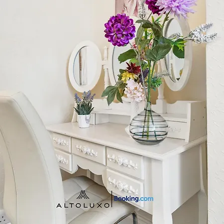 Modern Minutes From Temple Meads By Altoluxo Bristol
