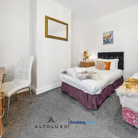 Modern Minutes From Temple Meads By Altoluxo *