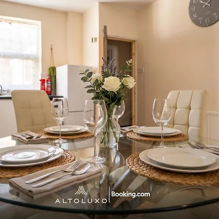 Modern Minutes From Temple Meads By Altoluxo Ferienhaus