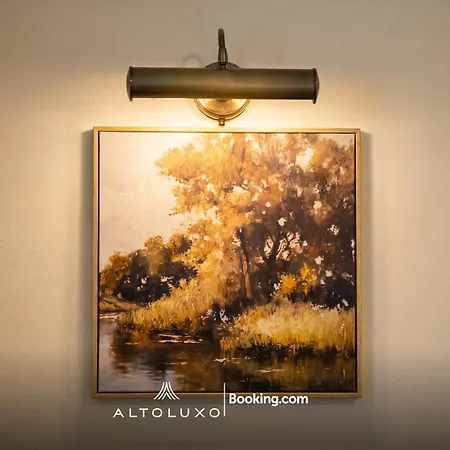 Modern Minutes From Temple Meads By Altoluxo